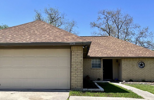 The Lone Star Haüs: 2 BR House in Schertz, TX