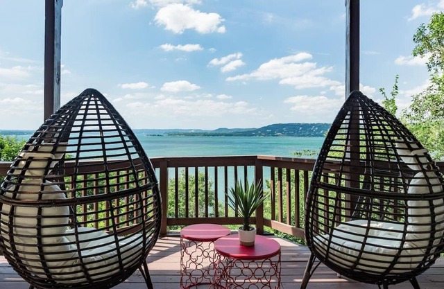 The Lookout by Lodgewell Welcome to the Texas Riviera