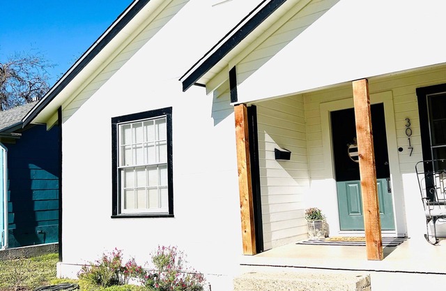 The Magnolia experience and near everything in downtown Waco. Pet friendly.