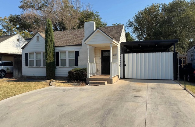The Matador Cottage near TTU (Main House Only)