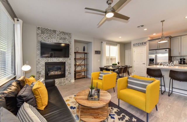 The MILANO House Next To Downtown Sleep Train Arena Airport Grill Golden One