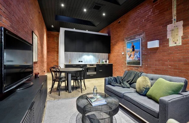 The Milliner on Elizabeth, Geelong West