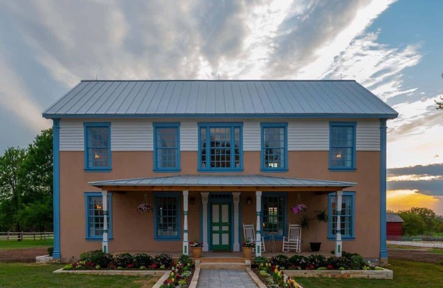 The Mohawk Valley House - 4 suite boutique hotel