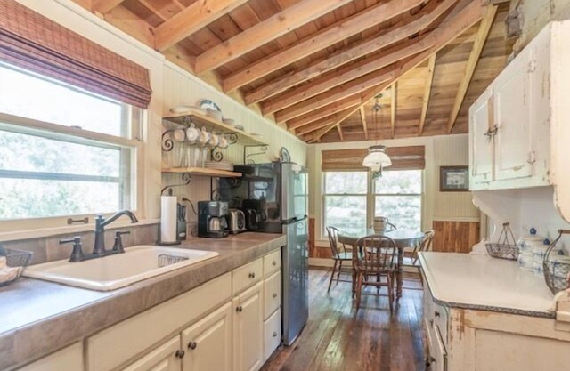 The Moonshine Cabin at Green Frog Farm