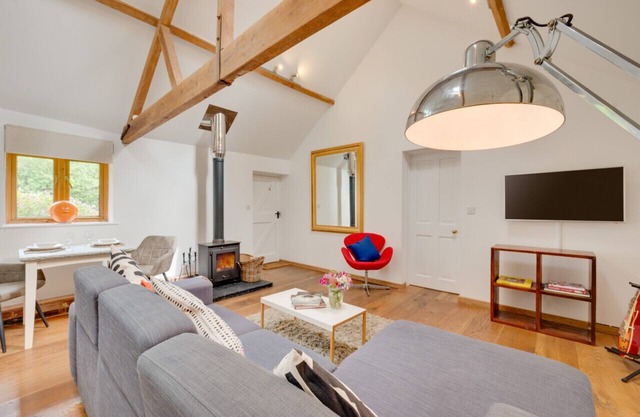 The Nook - One Bedroom Chalet, Sleeps 2