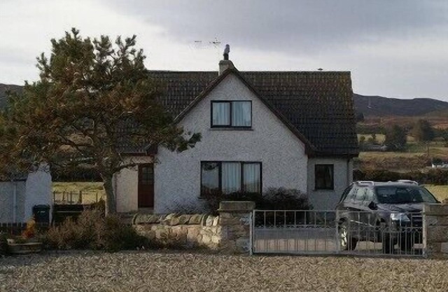 The Paddock is by the 12th Tee of Brora GC and 100 yards from the beach