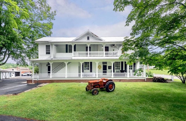 the perfect blend of history, comfort, and convenience