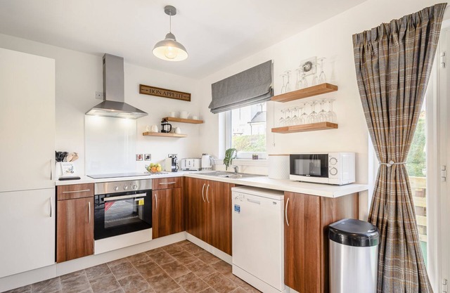 The perfect location to enjoy a relaxing holiday in this characterful seaside village.