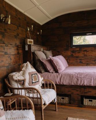 The Piggery - luxe hut retreat