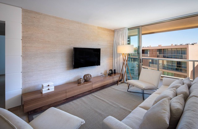 the Quest - Luxury Beach Apartment