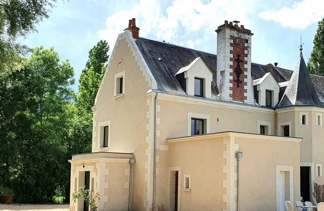 The Ronsard Mill: Spacious house, garden, and Loir view - 8 people