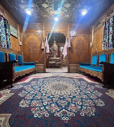 The Royal hareem group of houseboats