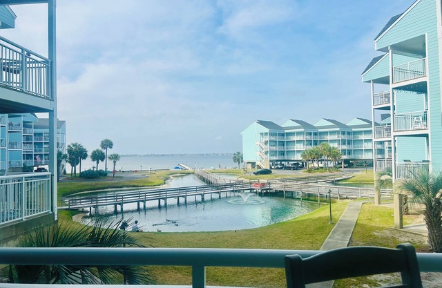 The Salty Pelican - Waterfront 2 Bedroom/2 Bath Condo - Pensacola Beach, Florida