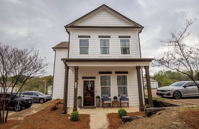 The Southern at Rowandale by Apex Short Term Stays