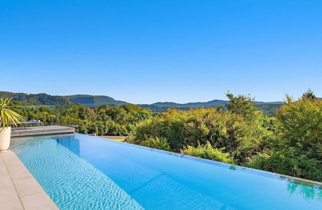 The Springs - architect-designed home with pool