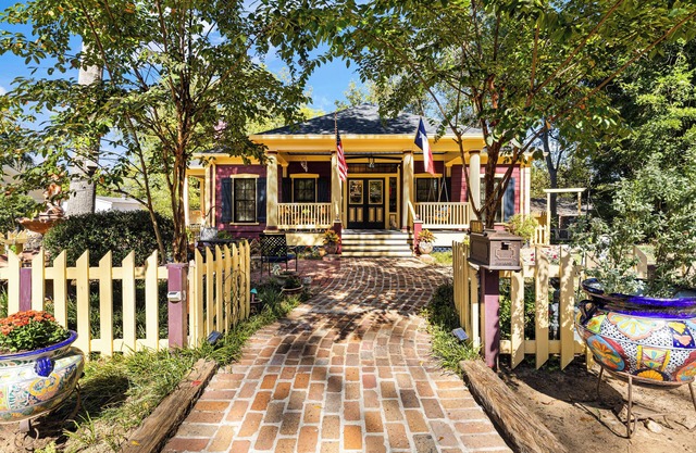 The Steamboat Inn