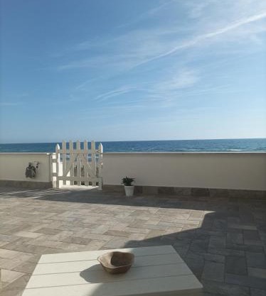 the suite on the beach