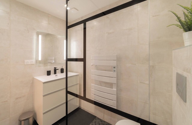 The sweet home with free parking and wifi