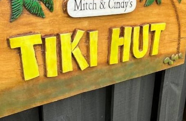The Tiny tiki Hut