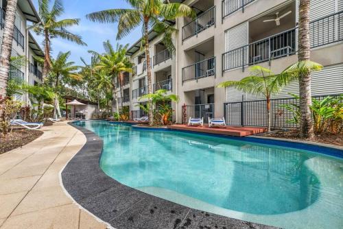 The Trinity Duo - Resort Comfort near Beach & Dining