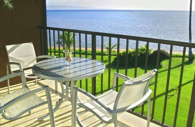 The Ultimate Oceanfront Penthouse - 'Hale No Ka Oi'