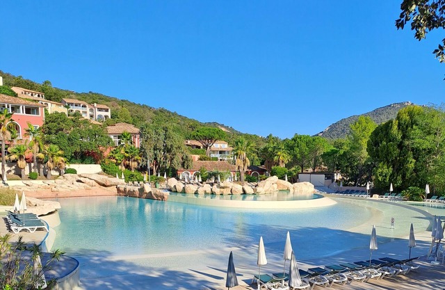 The villa Charles in holiday residence in the heart of the golf of saint tropez