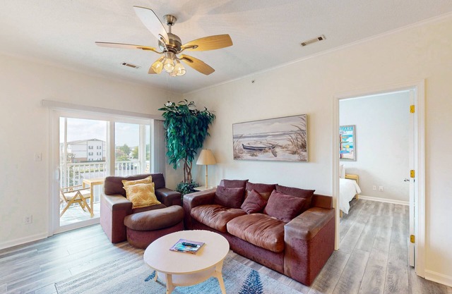 The Villages of Five Points apartment w/community pools, tennis courts, shops