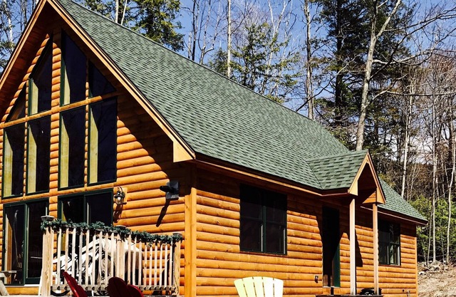 The White Mountain Retreat - Close to Land History, Skiing and Outlet Shopping