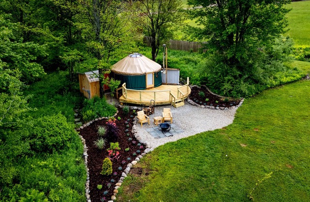 The Yurt at Echo Hill Farm