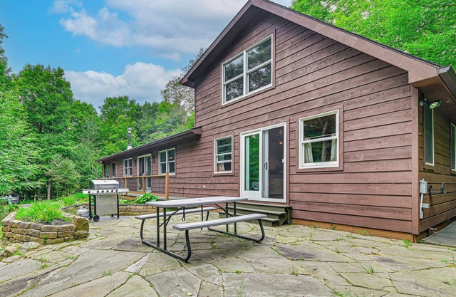 Thendara Cabin on Moose River w/Game Room!