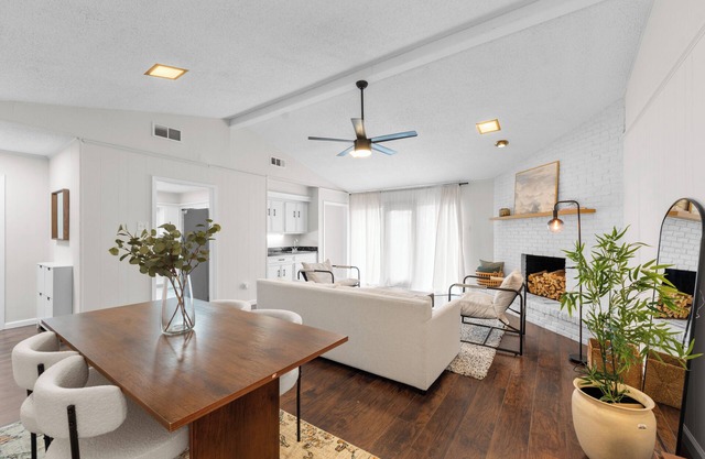This house is a 3 bedroom(s), 2 bathrooms, located in Richardson, TX.