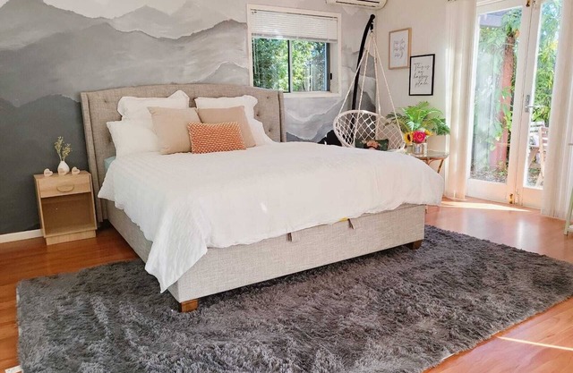 This is a Huge Studio Comes With all Basic Amenities With a Private Access