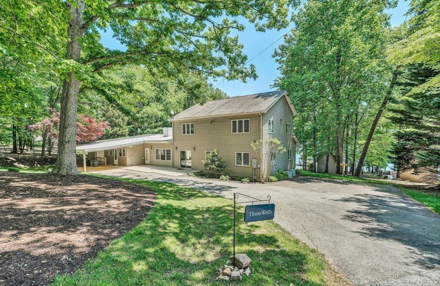 Thomwells Family Affair - Private Dock, Sleeps 18!