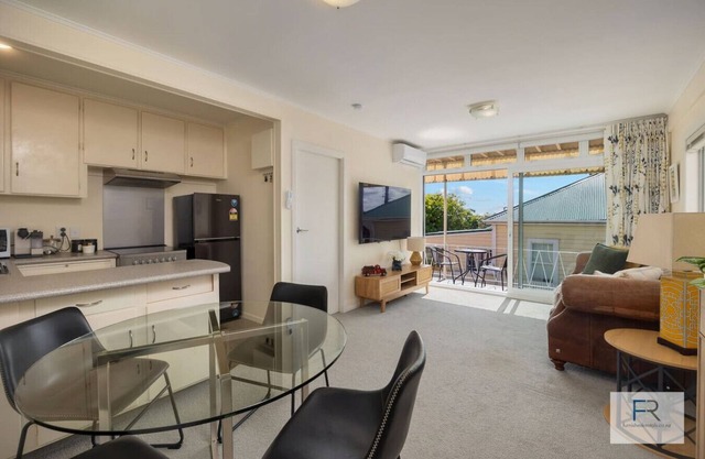 Tidy Birkenhead Apartment