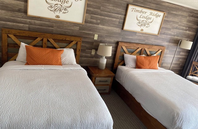 Timber Ridge Lodge - Walking Distance from Downtown Gatlinburg