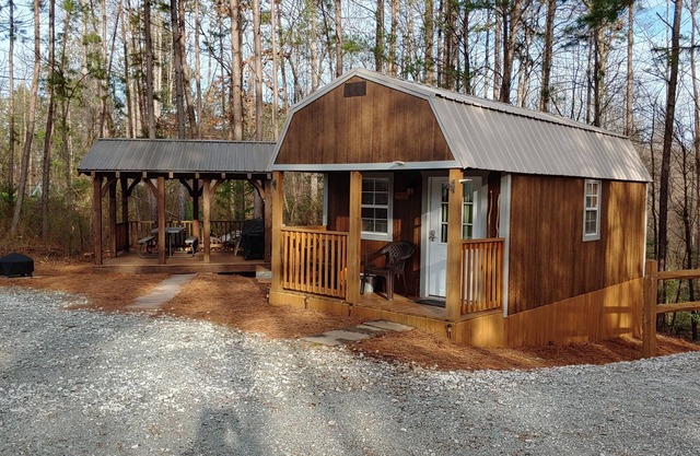 Tiny Cabin, Country Living Rentals Tanyard, LLC