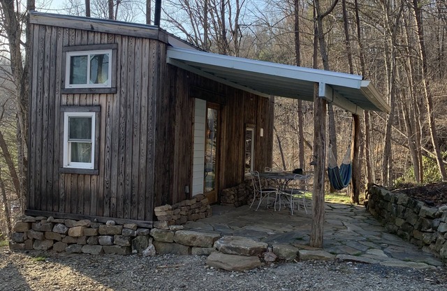 Tiny House, Big Views near Asheville