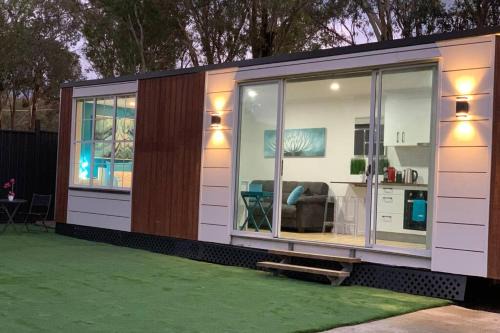 Tiny House in Belconnen 1BR Self Contained Complete Home Filtration as seen on The Block Phillip Island Wine