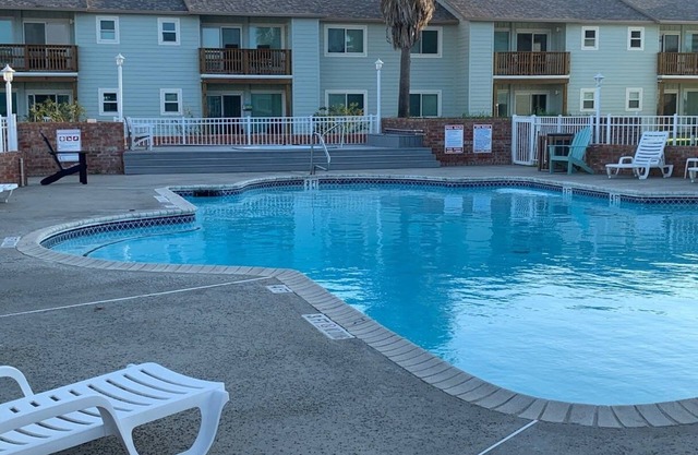 To book this property go to listing #2163651
