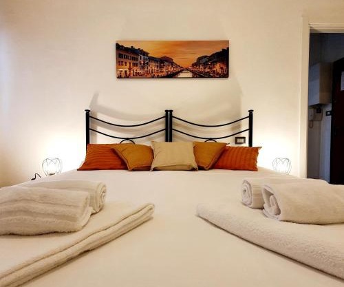 Tolstoj Metro Apartment MIlano
