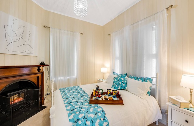 Toowoomba Character listed cottage/pet friendly.