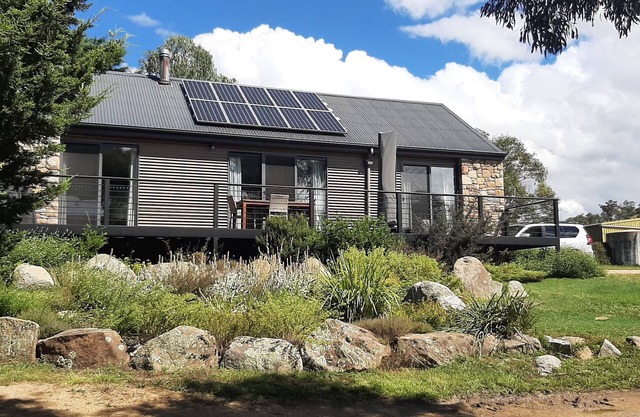 TOUCHDOWN COTTAGES JINDABYNE