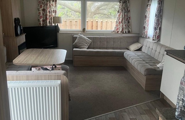 Towyn - 3 Bed Caravan - Pet Friendly