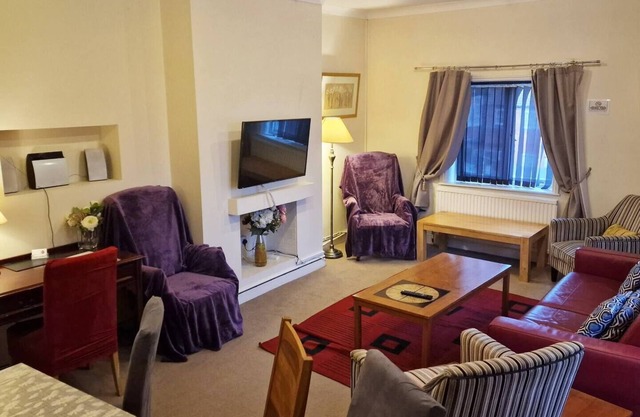 Tradesmen/contact workers Inn