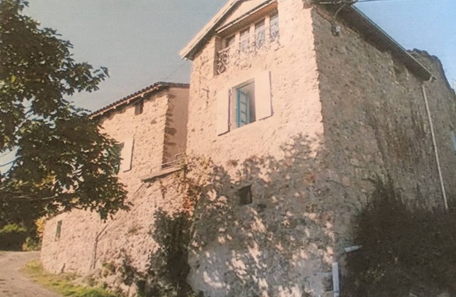 Traditional house hamlet with terrace