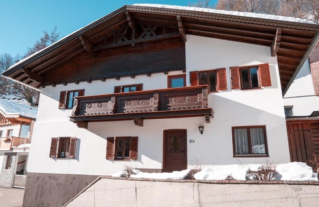 Traditionell-modernes Haus in Hötting