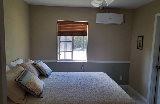 Tranquil and peaciful vacation get away. Near shopping and entertainment areas