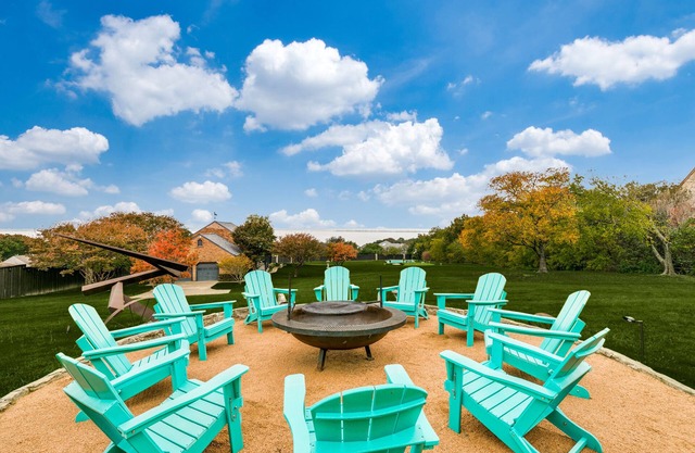 Tranquil Lakeview Haven: Two Homes, Relaxation, and Outdoor Delights