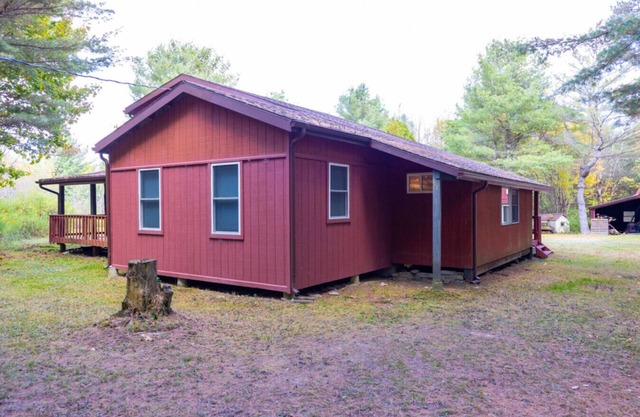 Tranquil Log Cabin Retreat on 10+ Acres w/Pond & Fire Pit!