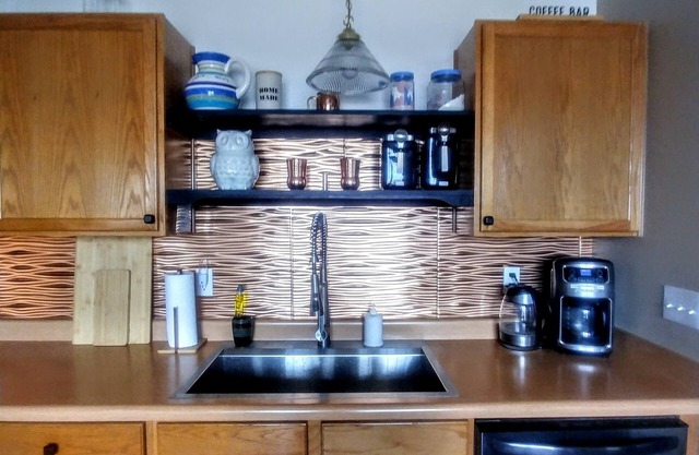 Tranquil & peaceful yet close to so much. Pet Friendly. Spacious inside & out.